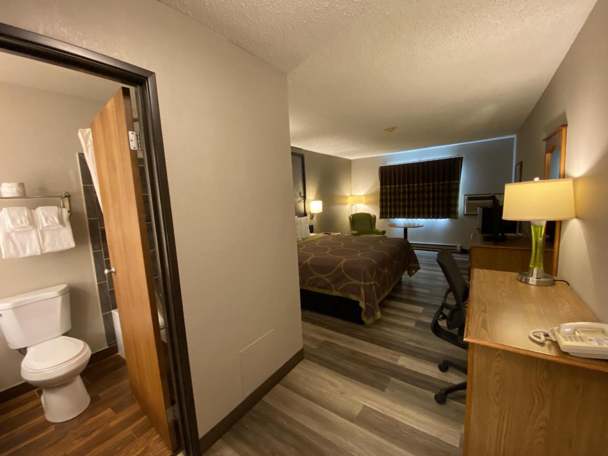 Super 8 By Wyndham Green Bay Near Stadium Exteriér fotografie